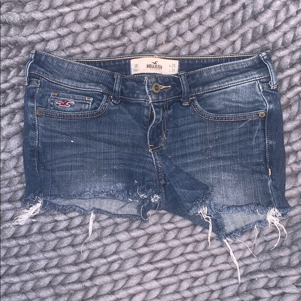 hollister denim cut off shorts